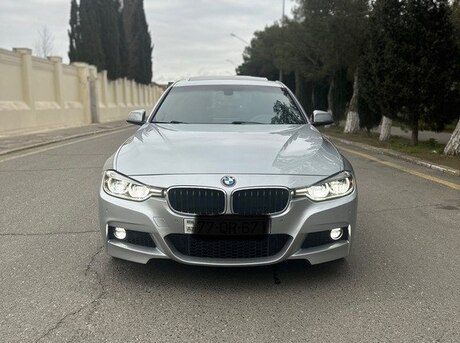 BMW 330 2017