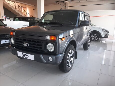 LADA (VAZ) Niva 2022