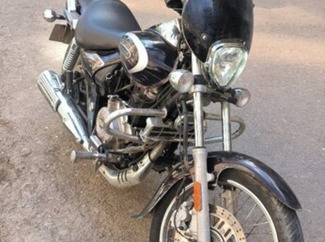 Bajaj Avenger 220