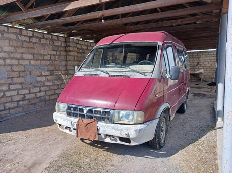 GAZ Sobol 2000