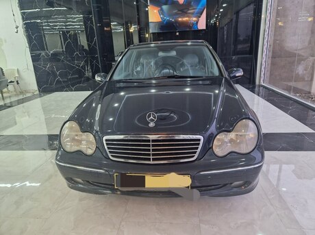 Mercedes C 240