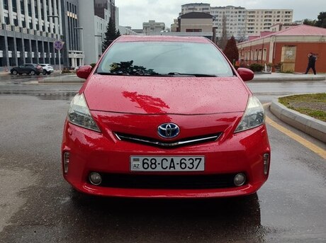Toyota Prius V 2015