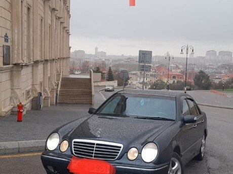 Mercedes E 270