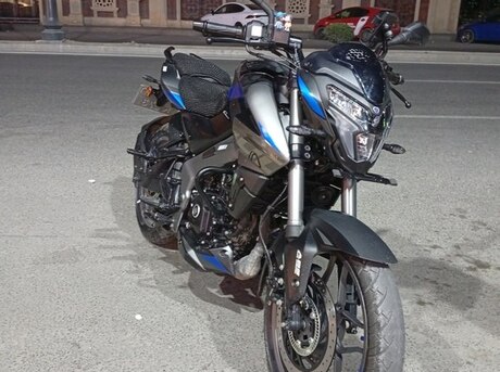 Bajaj Pulsar NS 200