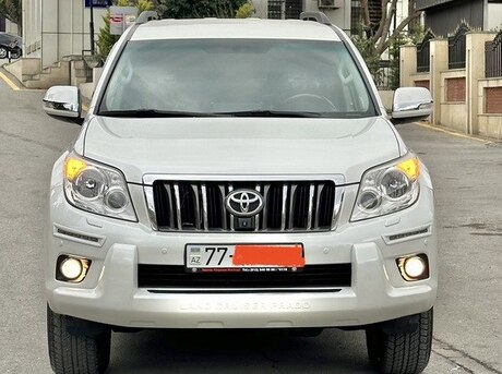 Toyota Land Cruiser Prado 2013