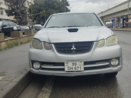 Mitsubishi Airtrek 2003