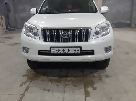 Toyota Land Cruiser Prado 2013