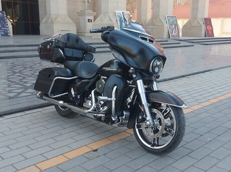 Harley-Davidson FLHX Street Glide