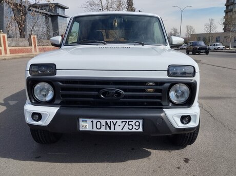 LADA (VAZ) Niva 2013