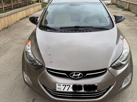 Hyundai Elantra 2012