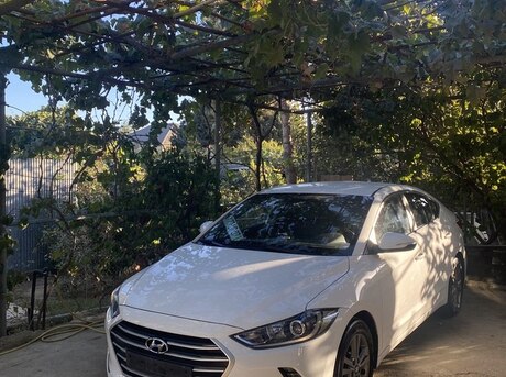 Hyundai Avante 2015