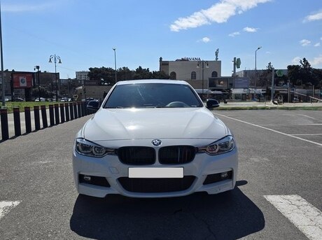 BMW 330e 2018