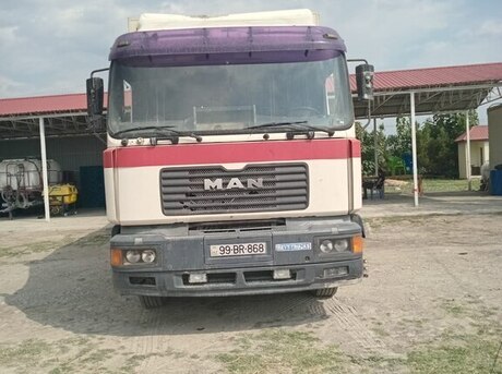 MAN  2000