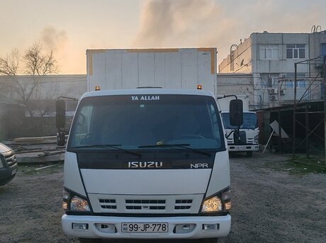 Isuzu NPR 66 L 2009