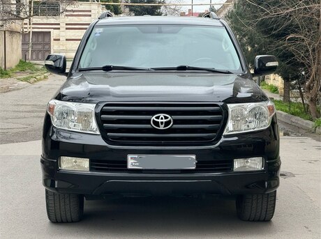 Toyota Land Cruiser 2011