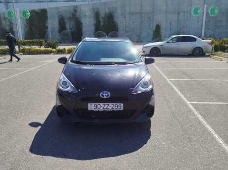 Toyota Prius C 2016