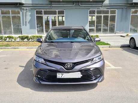 Toyota Camry 2019