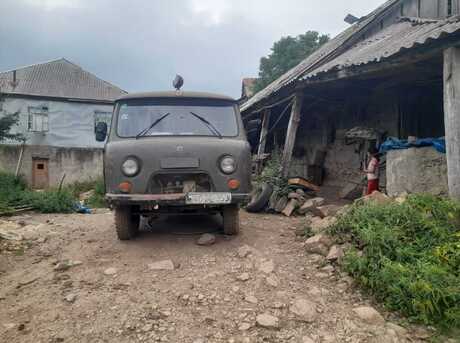 UAZ 39625 1998