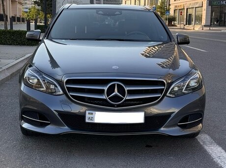 Mercedes E 250 4MATIC 2015