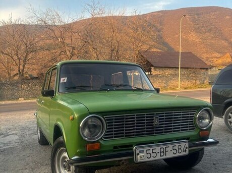 LADA (VAZ) 21011 1984