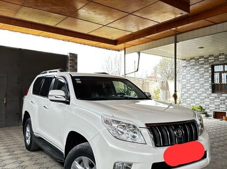 Toyota Land Cruiser Prado 2013