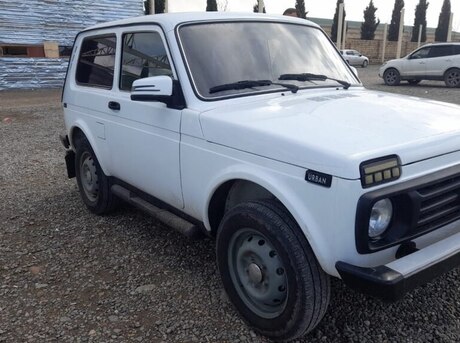 LADA (VAZ) Niva 2003