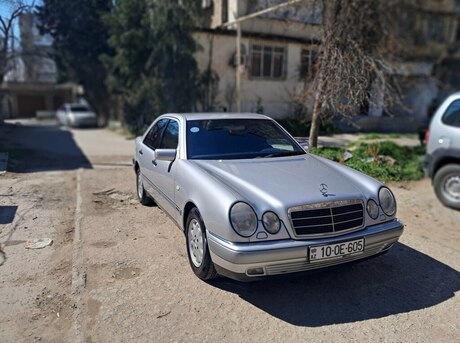 Mercedes E 240 1998