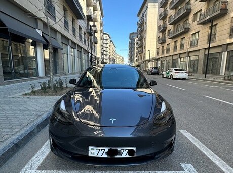 Tesla Model 3 2023