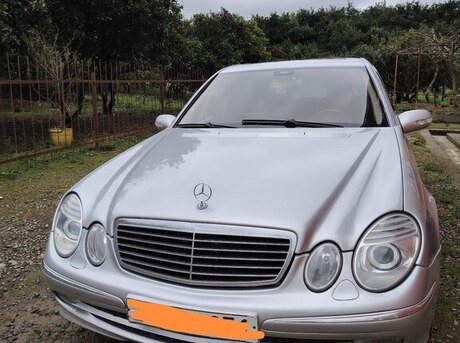 Mercedes E 270 2003