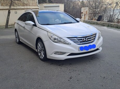 Hyundai Sonata 2010