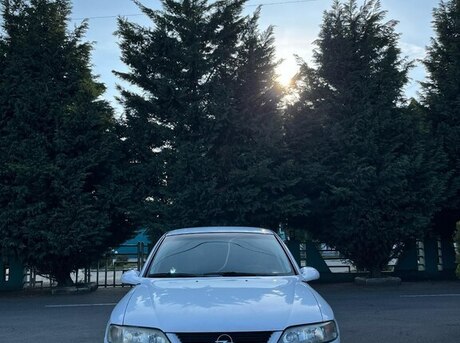 Opel Vectra 2000