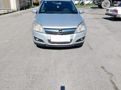 Opel Astra 2008