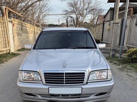 Mercedes C 220 d 2000