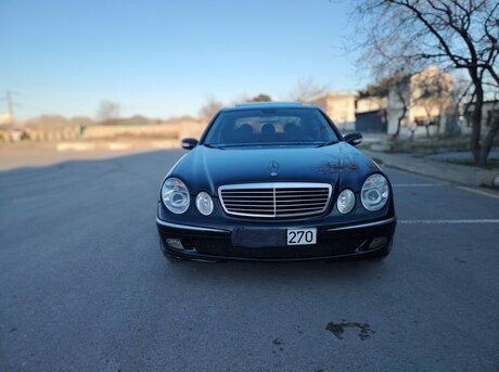 Mercedes E 270
