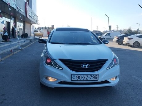 Hyundai Sonata 2010