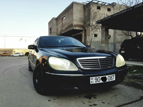 Mercedes S 320