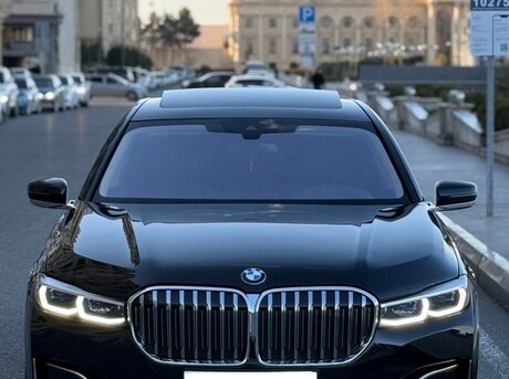 BMW 740 2021