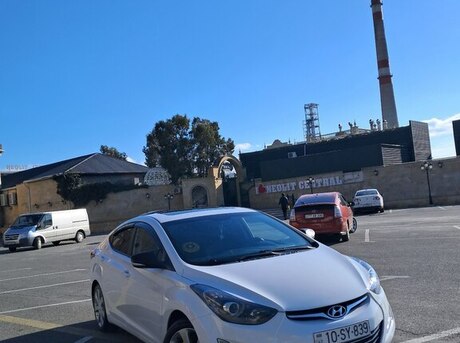 Hyundai Elantra 2011