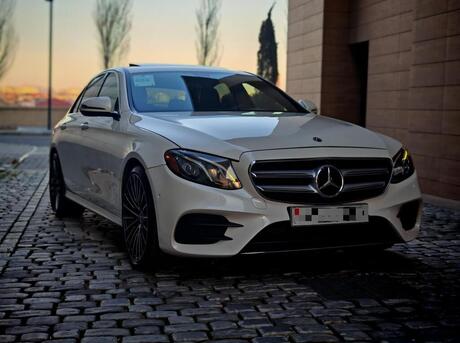 Mercedes E 300