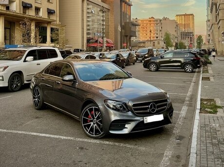 Mercedes E 300