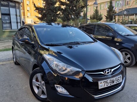 Hyundai Elantra 2011
