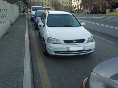 Opel Astra 2000