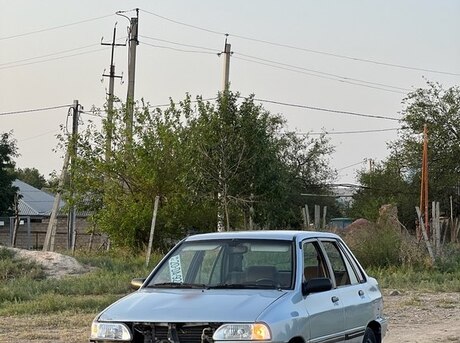 Kia Pride 1993