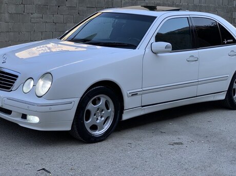 Mercedes E 270