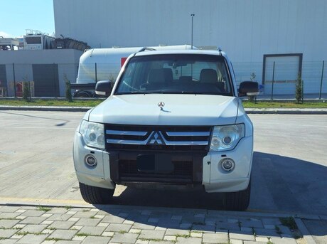 Mitsubishi Pajero 2007
