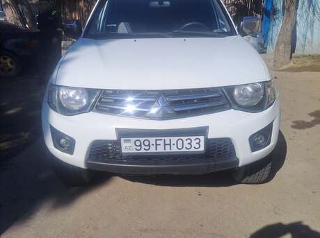 Mitsubishi L200 2014