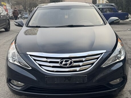 Hyundai Sonata 2011