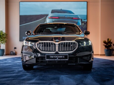 BMW i5