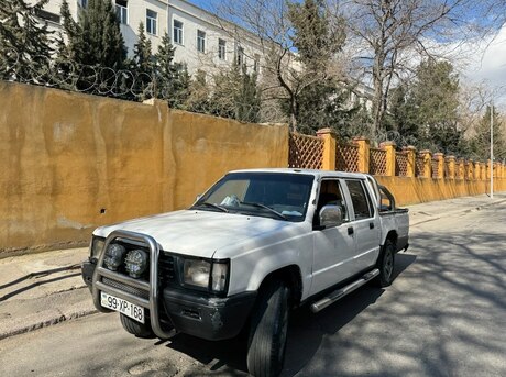Mitsubishi L200 2000