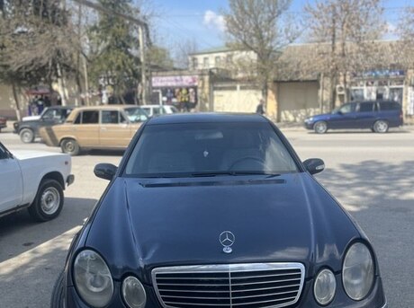 Mercedes E 220 d 2002